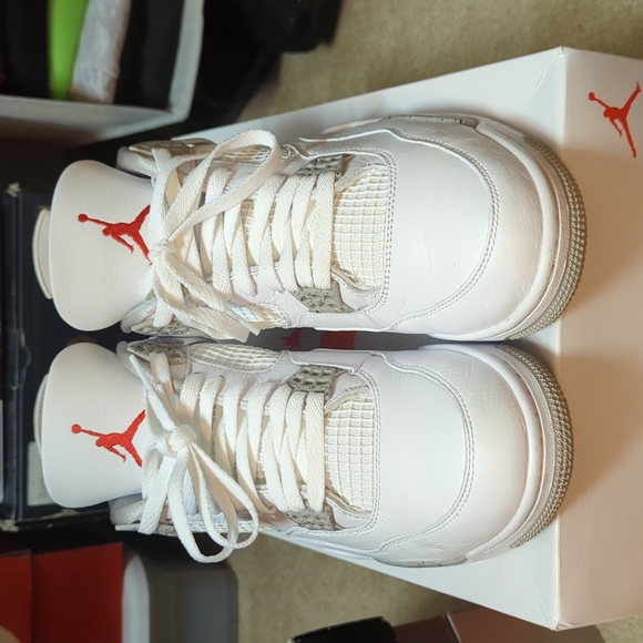 Air Jordan 4 Retro - Picture 2 of 5